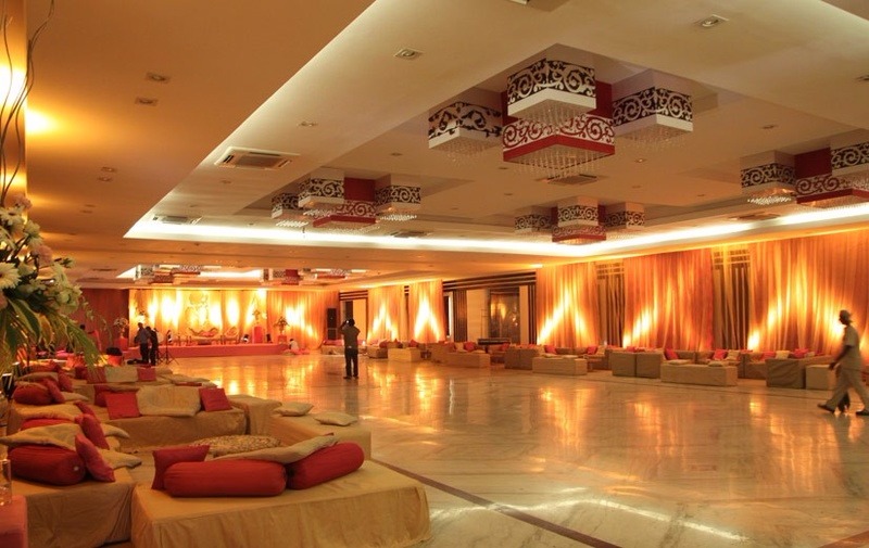 Executive club resort chattarpur banquet hall