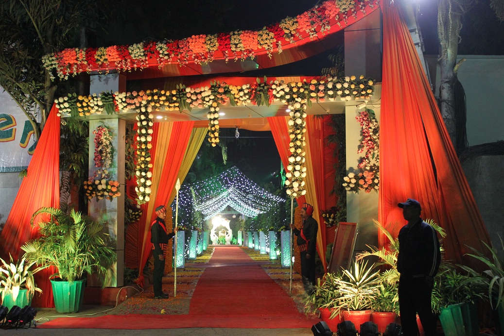 Gokul garden banquet dwarka lawn entrance