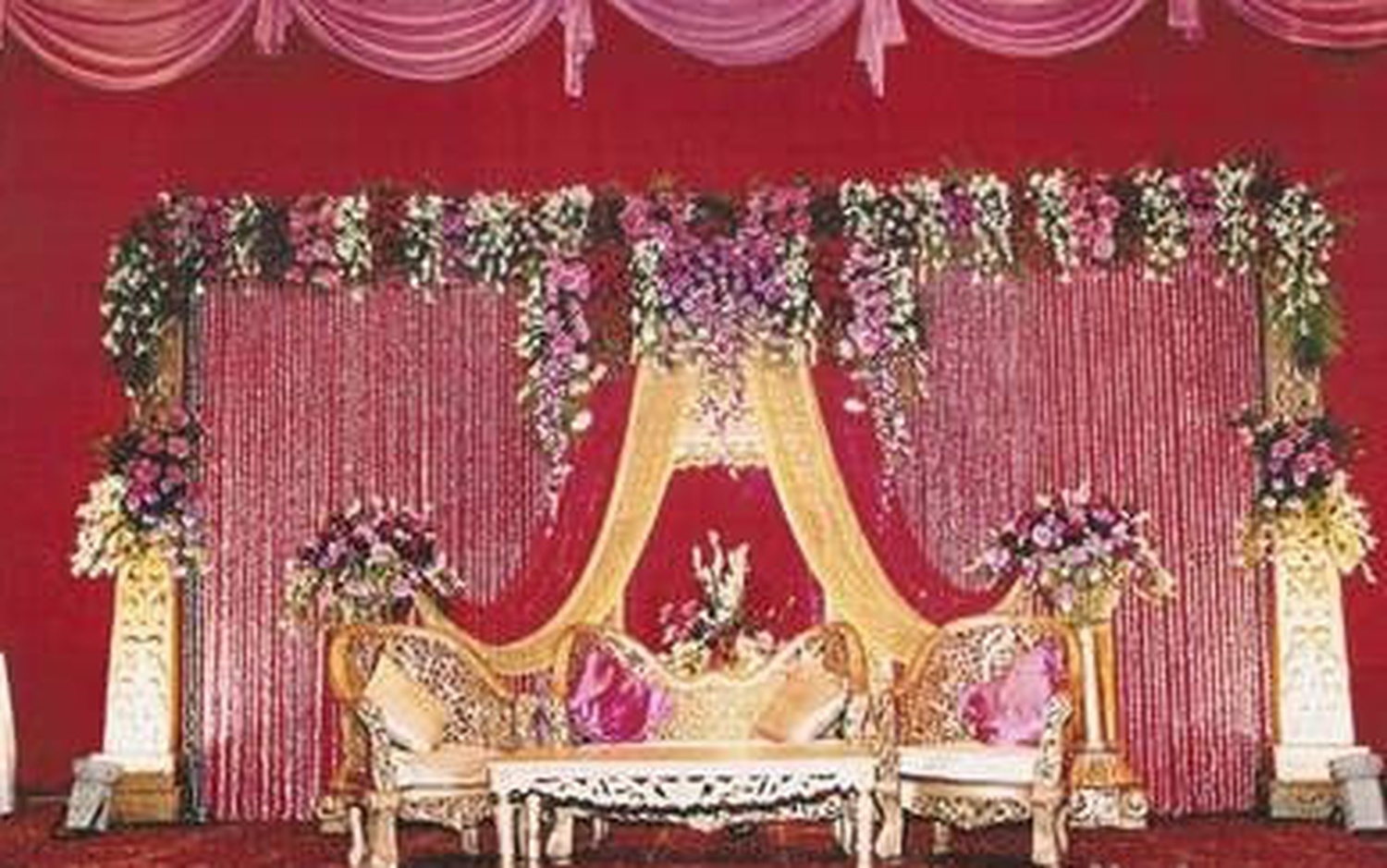 New ambience banquets dwarka wedding stage