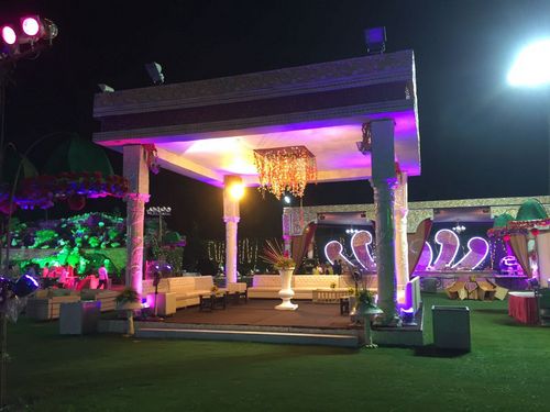 Lavish party lawn gt karnal road alipur party lawn wedding