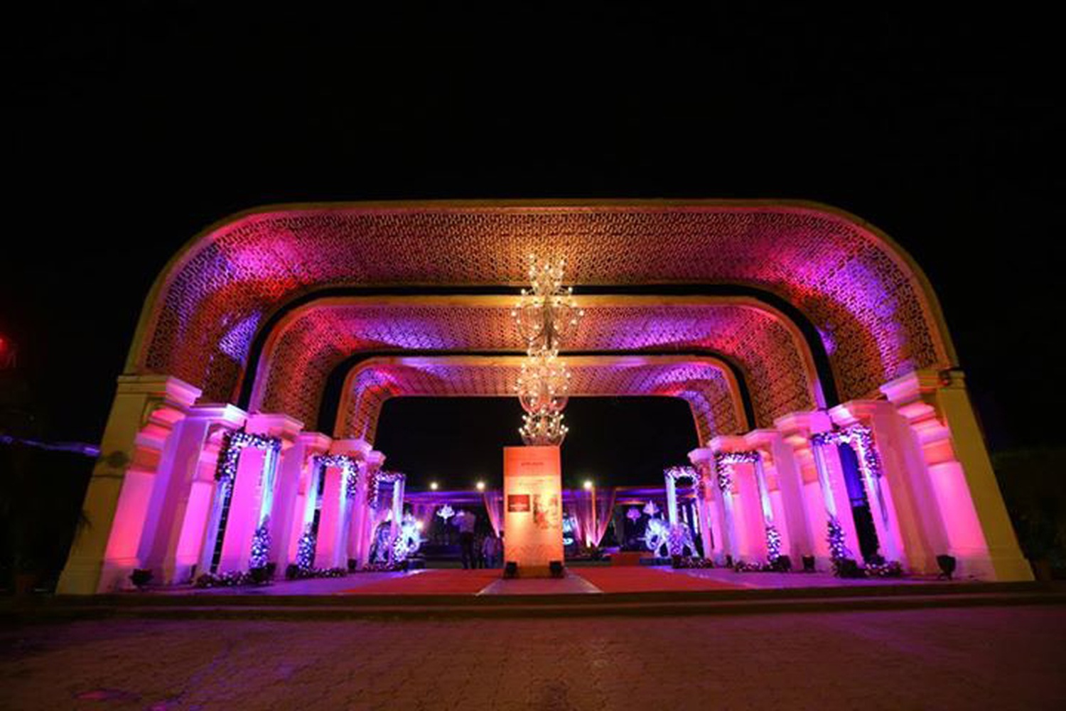 Imperial mallu farm chattarpur venue entrance