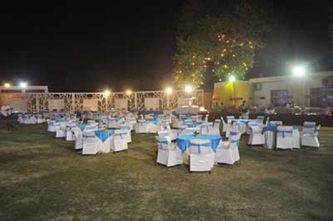 Green garden party lawn dwarka