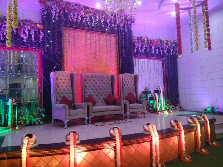 Kangana grand banquet uttam nagar wedding stage
