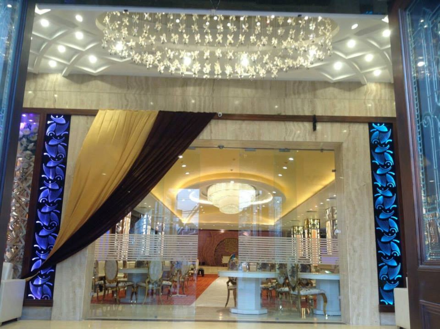 Golden knot banquet ghazipur decoration