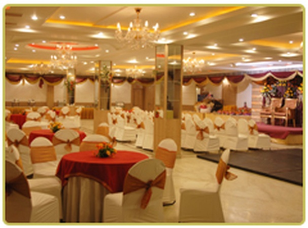 Maharaja residency banquet laxmi nagar
