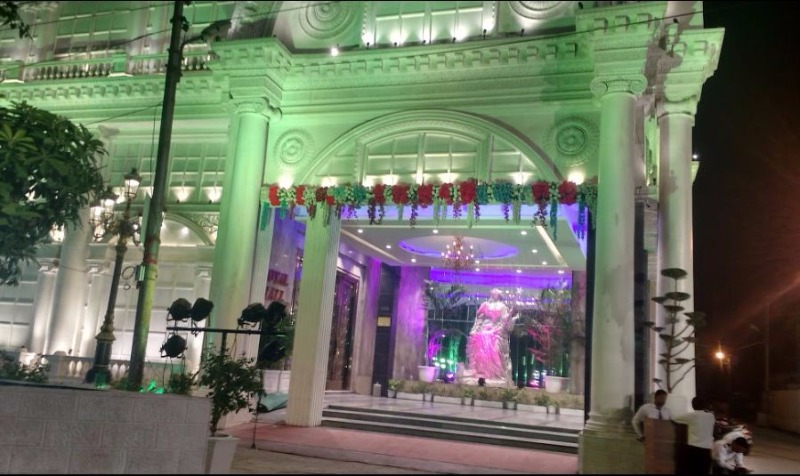 Diamond crown banquet hall noida entrance