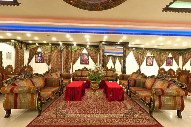 Rajmahal banquets noida waiting area