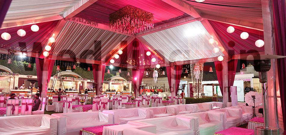 Grand piazza wedding hall