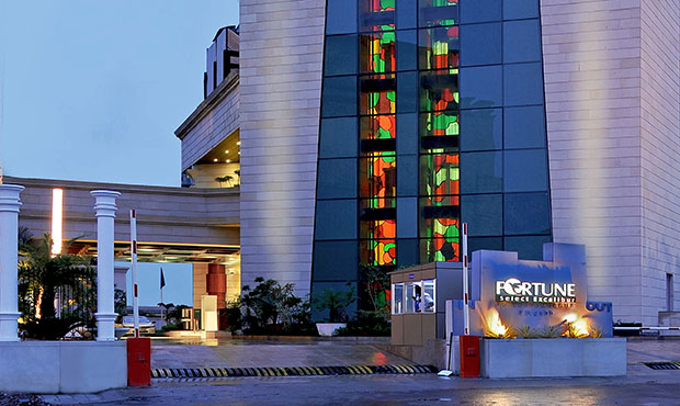 Fortune select excalibur sohna road gurgaon sector 49