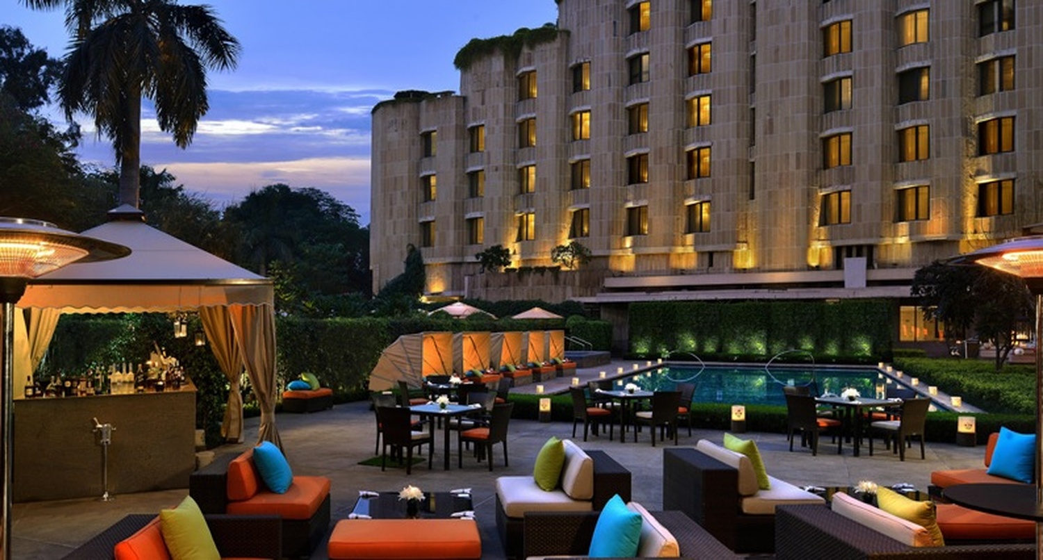 Itc maurya chanakyapuri delhi pool side