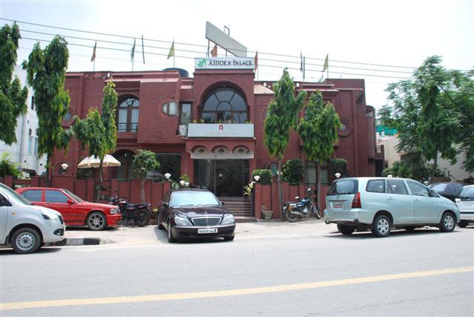 Hotel ashoka palace anand niketan delhi