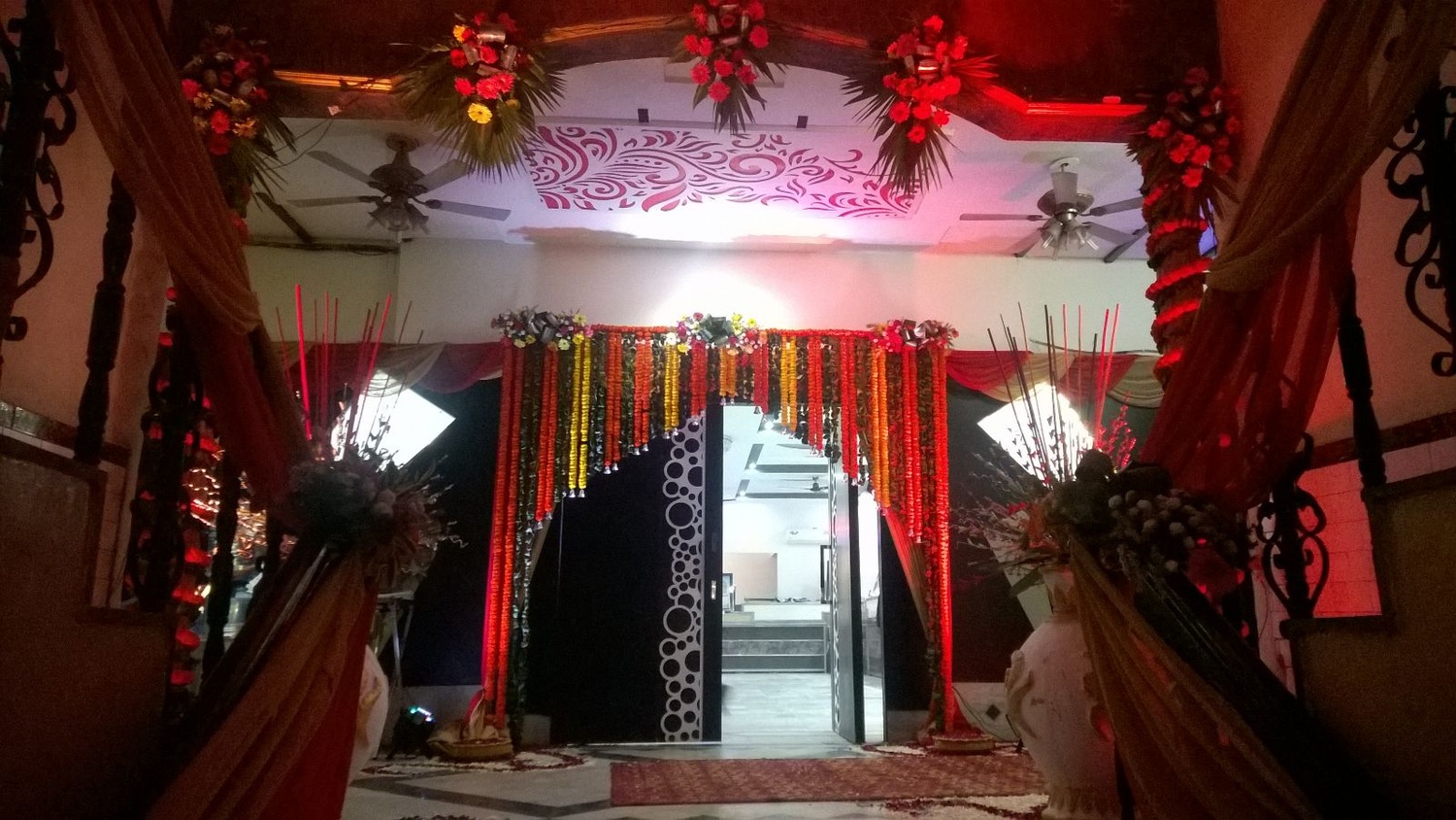 Hotel redbury ghaziabad flower decoration