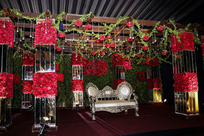 Rakesh farms chattarpur wedding stage