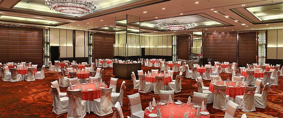 Crowne plaza new delhi rohini new delhi image banqet hall